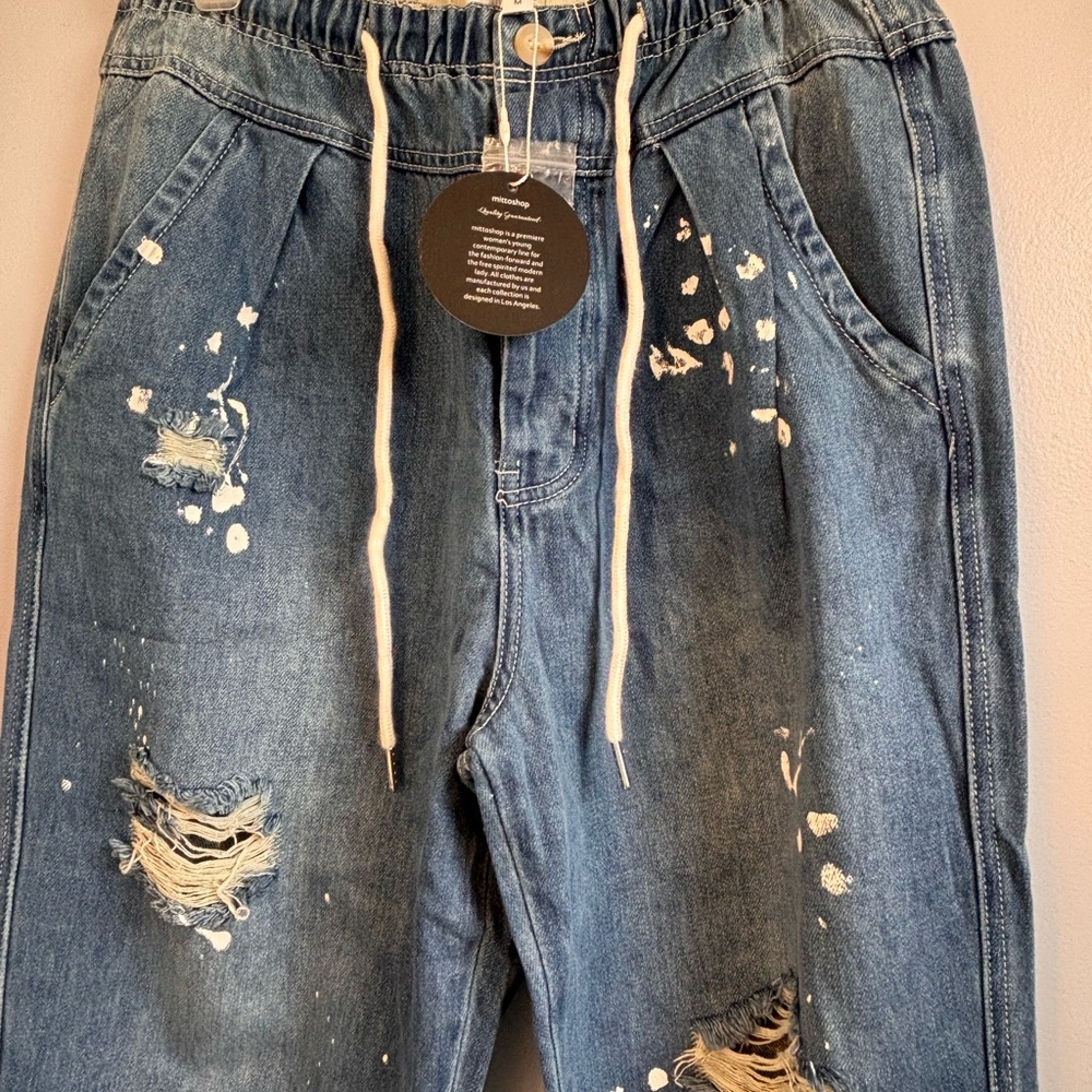 mittoshop Women’s Relaxed Distressed Blue Jeans with White Paint Accents. Sz M - Picture 2 of 9